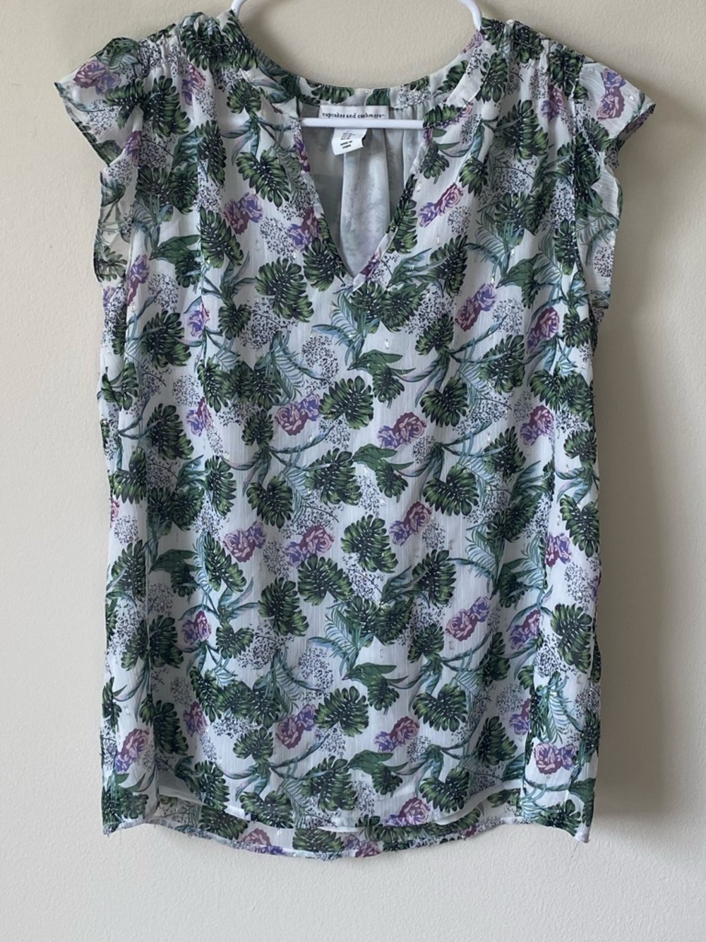 Anthropologie cupcakes & cashmere Floral Cap-Sleeve V-Neck Top
